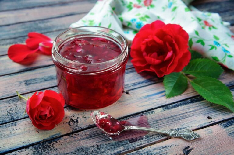 Ricetta: Marmellata e Gelatina di Petali di Rosa